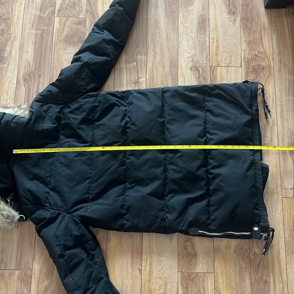 RUDSAK Women's Moda Black Puffer Coat - Picture 16 of 17